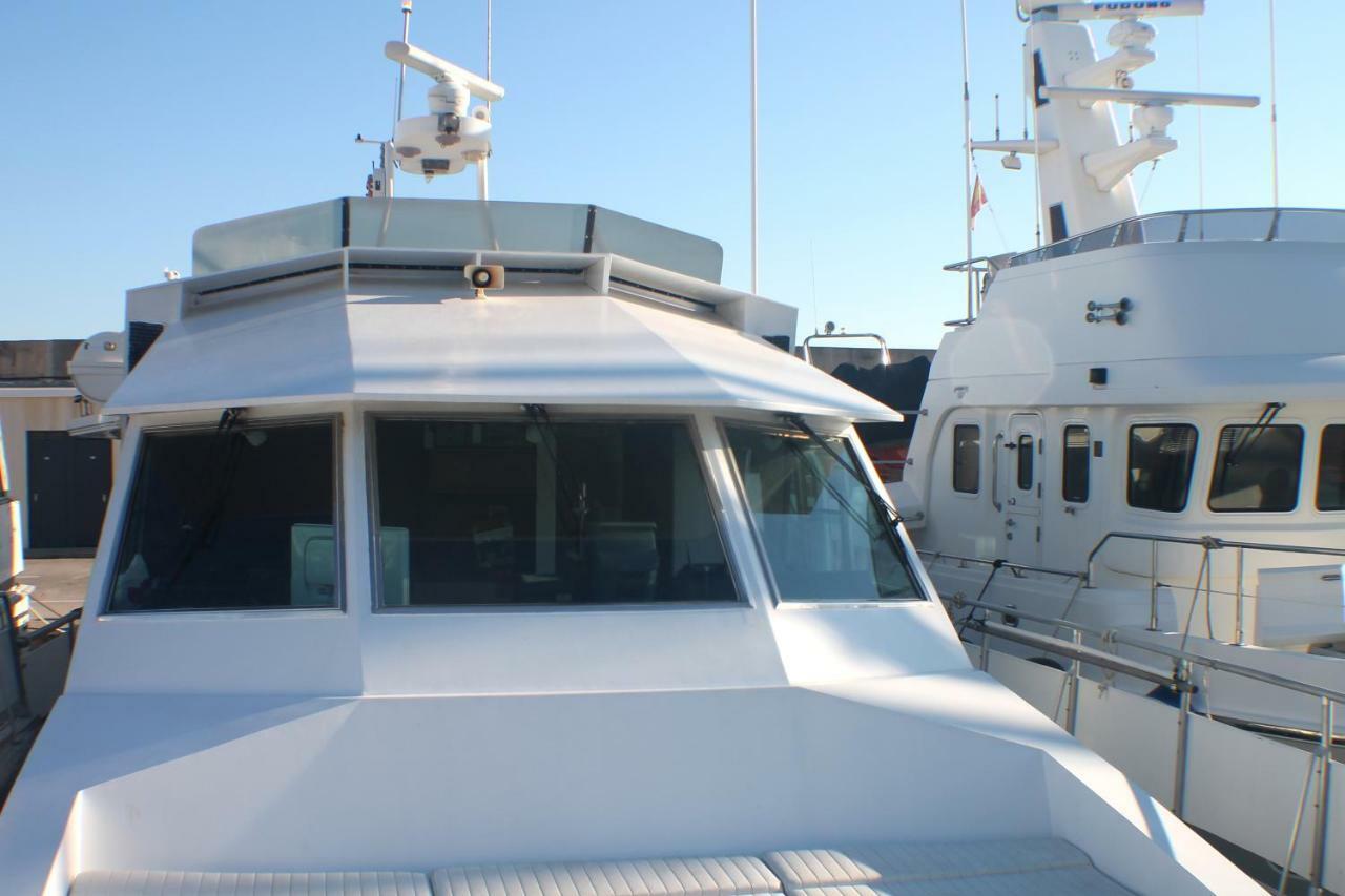 Hotel Your Own Private Yacht Sant Adria de Besos Exterior foto